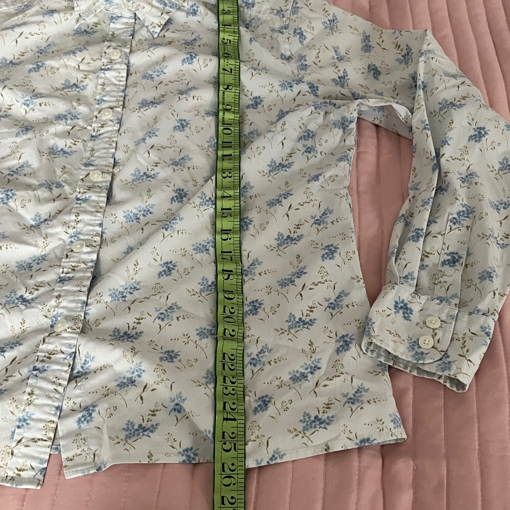 L.L. Bean blue Floral Long Sleeve Blouse M - Picture 7 of 7